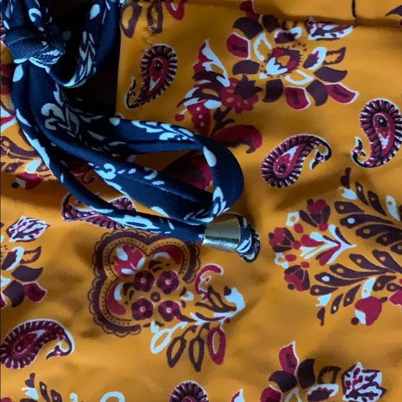 CUPSHE Cross-back Swimsuit - Picture 2 of 3